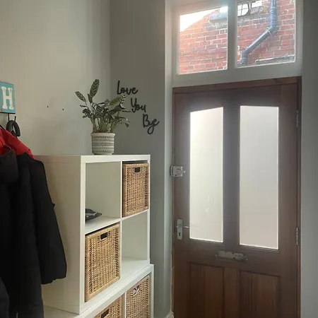 بيت ضيافة Trailside In Headingley ليدز